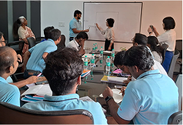 Corporate Japanese language training session at Saachi