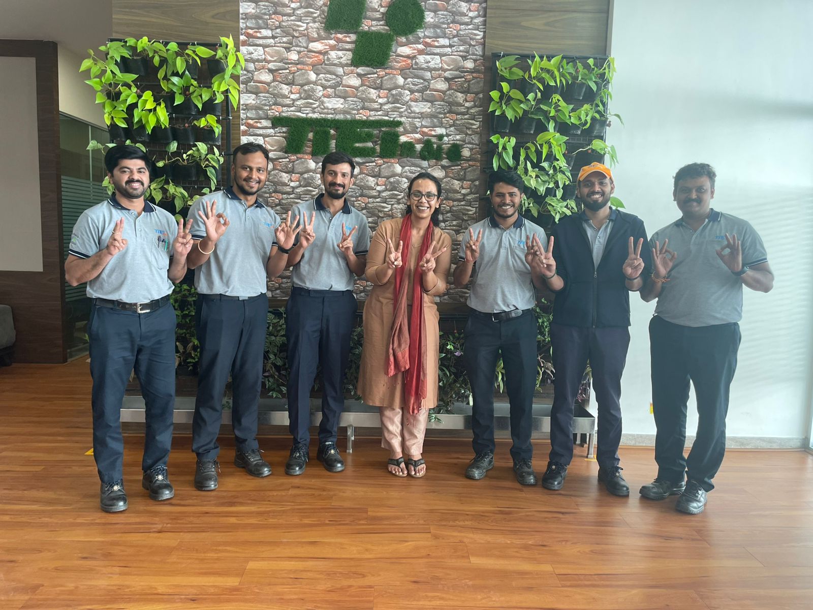 Saachi trainer at corporate Japanese training program at TIE Inc.